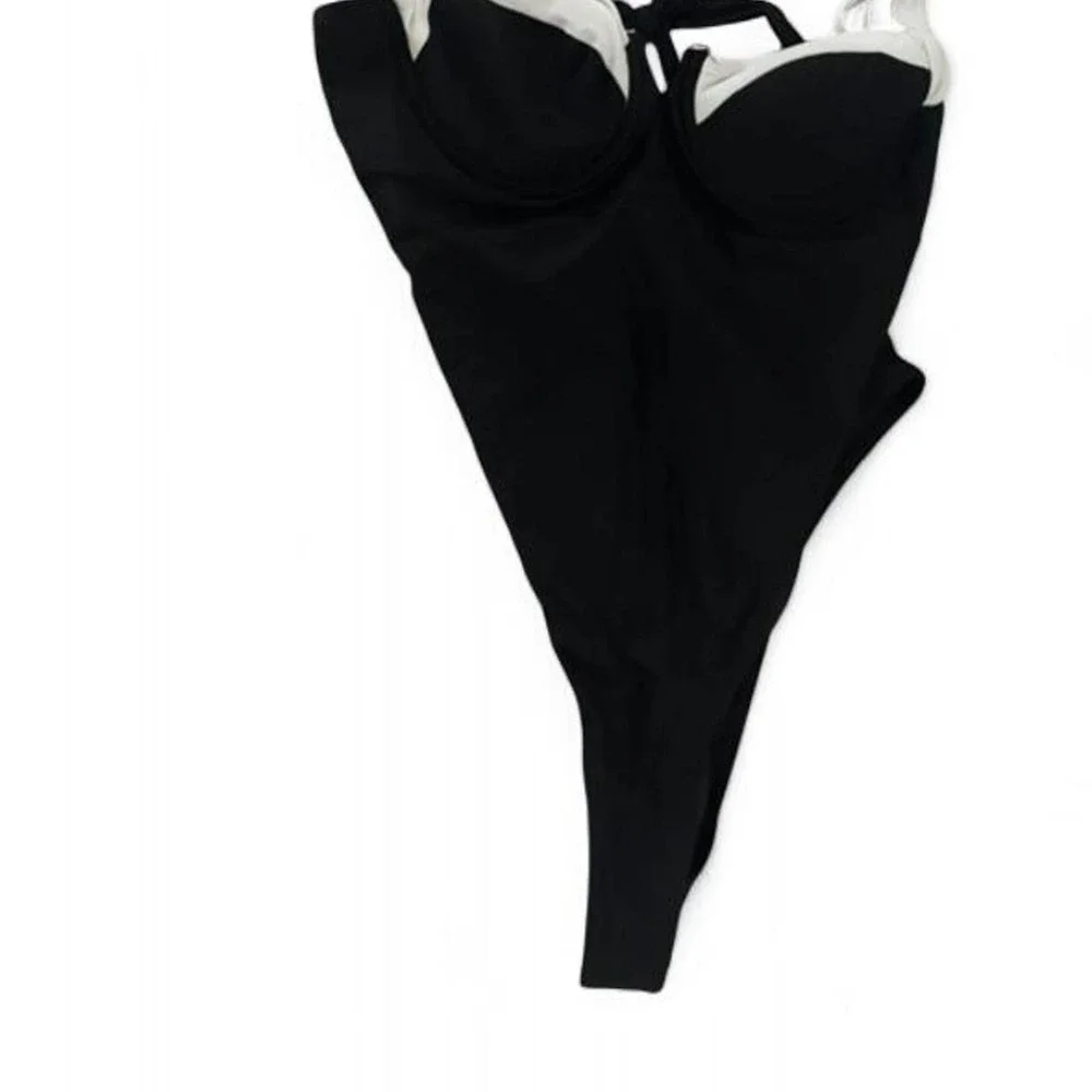 Classic vintage-inspired black and white one-piece swimsuit sz large
